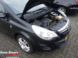 Opel Corsa 1.4-16V Design Edition picture 9