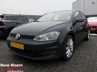 Schadeauto Volkswagen Golf 1.2 TSI Trendlione 105pk 2014/1
