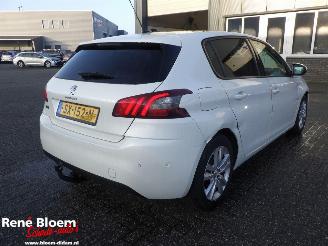 Peugeot 308 1.2 PureTech Blue Lease Executive 110pk picture 4