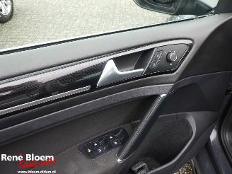 Volkswagen Golf 1.6 TDI HighLine R-Line 5drs picture 15