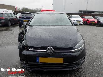 Volkswagen Golf 1.6 TDI R-Line Automaat picture 6