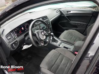 Volkswagen Golf 1.6 TDI R-Line Automaat picture 15