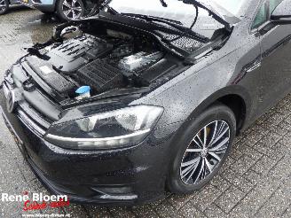 Volkswagen Golf 1.6 TDI R-Line Automaat picture 9
