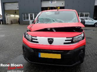 Peugeot e-Partner 136 L2 50kWh picture 3