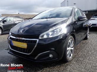 Coche accidentado Peugeot 208 1.2 Puretech Roland Garros 110pk 2016/8