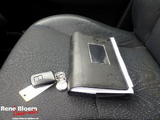 Toyota Yaris 1.5 Hybrid Dynamic Aut 5drs picture 20