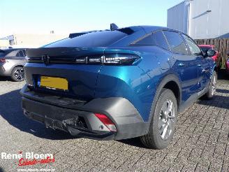 Voiture accidenté Peugeot 408 1.2 Hybrid 136 eDCS6 Allure Automaat 2024/11