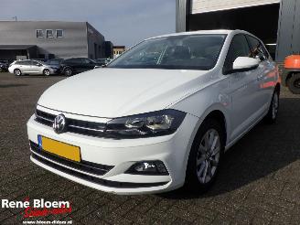 krockskadad bil auto Volkswagen Polo 1.0 TSI Comfortline Business 5drs Navi 2018/11