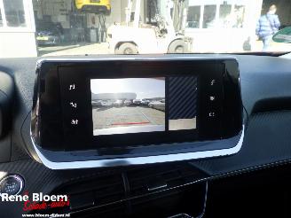 Peugeot 2008 1.2 PureTech Allure 131pk Autom picture 17