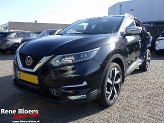 damaged passenger cars Nissan Qashqai 1.3 DIG-T Tekna 140pk 2018/12