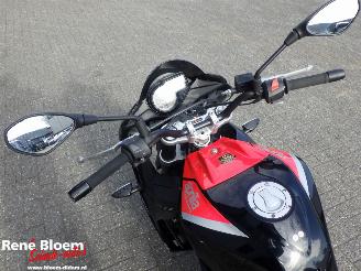 Aprilia Tuono 125 picture 10