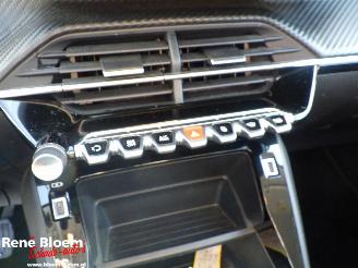 Peugeot 208 1.2 PureTech Style 5drs Navi picture 12