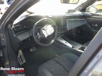 Peugeot 408 1.2 Hybrid 145 e-DCSG GT picture 9