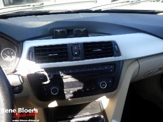 BMW 3-serie 320d touring Efficient Editon Executive Dynamic picture 14