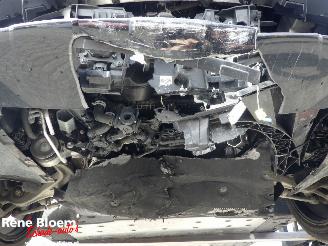 Porsche Taycan Cross Turismo 4 381pk 93kWh picture 9