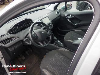 Peugeot 208 1.2 VTI Envy 5drs Airco picture 16