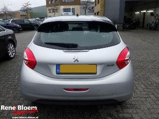 Peugeot 208 1.2 VTI Envy 5drs Airco picture 3