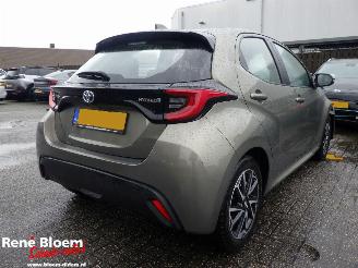 Damaged car Toyota Yaris 1.5 Hybrid Dynamic Automaat 5drs 2023/12
