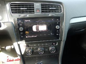 Volkswagen Golf 1.0 TSI Comfortline 5drs Navi picture 16