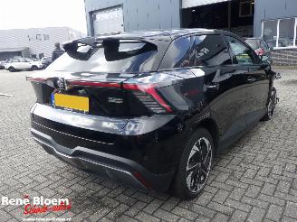 MG 4 Electric Luxury 64kwh picture 4