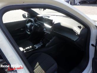 Peugeot e-2008 EV Active Pack 50kWh picture 7