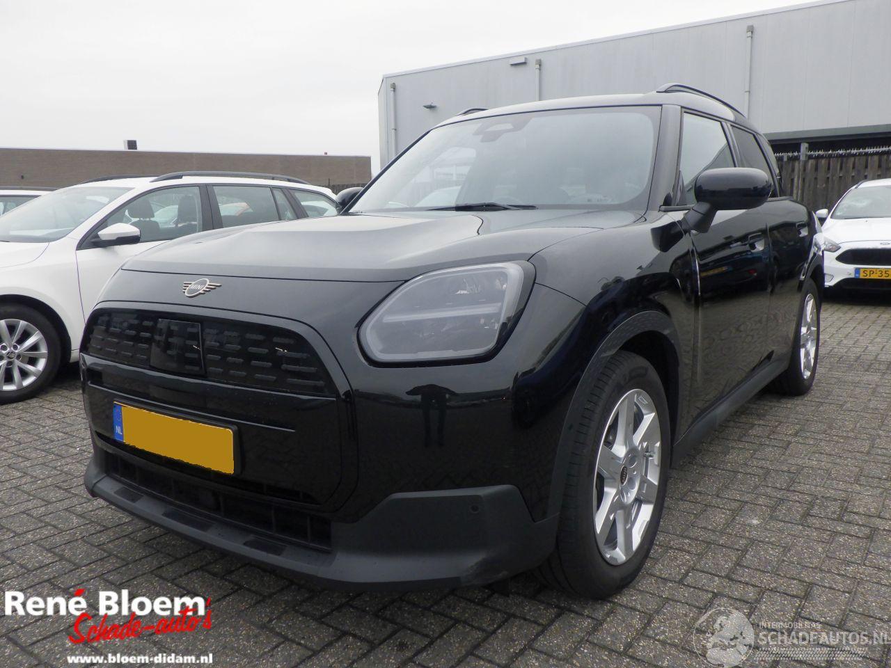 Mini Countryman E-Blackyard Automaat 66.5kWh