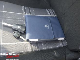 Peugeot 108 1.0 e-VTi Active Airco 5drs picture 15