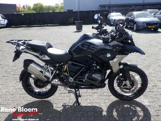 BMW R 1250 GS Triple Black picture 2