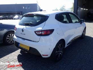 Renault Clio 0.9 Tce Intens 5drs Navi picture 4