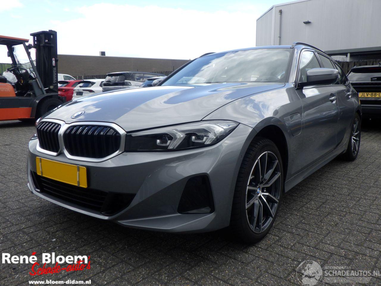 BMW 3-serie 330e Touring 184pk
