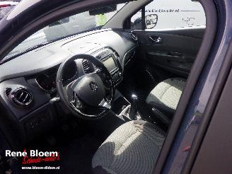 Renault Captur 0.9 TCE Expression CLima 5drs picture 15