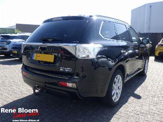 Schadeauto Mitsubishi Outlander 2.0 PHEV Instyle 2013/12