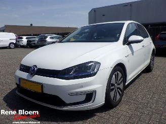 Damaged car Volkswagen e-Golf e-Golf 2015/10