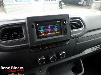 Renault Master T35 2.3 DCI 135 L3H3 Comfort picture 17