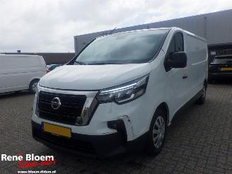 krockskadad bil motor Nissan Primastar 2.0 DCI L2H1 131pk 2023/6