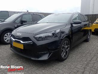 Unfallwagen Kia Cee d 1.5 T-GDI MHEV Automaat Executive Line 160pk 2023/5