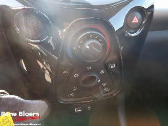 Peugeot 108 1.0 e-VTi Allure 5-drs Airco picture 13