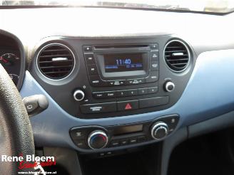 Hyundai I-10 1.0i i-Motion Comfort 5drs picture 20
