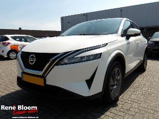 Schadeauto Nissan Qashqai 1.3 MHEV Business Acces 2022/4