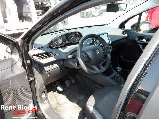 Peugeot 208 1.2 PureTech Active picture 12