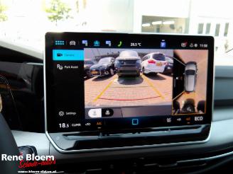 Volkswagen Golf 1.5 eHybrid Life Edition picture 17