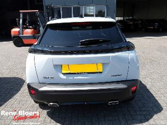 Peugeot 2008 1.2 Hybrid 145 Allure Automaat picture 3
