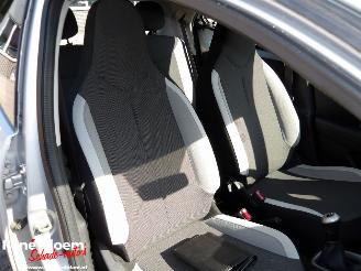 Toyota Aygo 1.0 VVT-i x-now picture 11