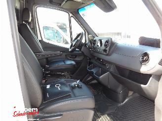 Mercedes Sprinter 317 1.9 CDI L4H3 170pk Aut picture 10