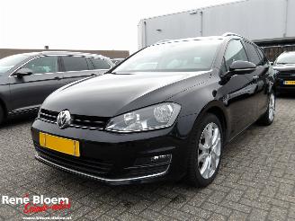 Voiture accidenté Volkswagen Golf 1.6 TDI Connected Series Aut 2016/11