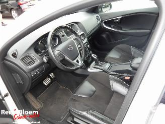 Volvo V-40 2.0 D3 R-Design Aut picture 13