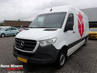 krockskadad bil bedrijf Mercedes Sprinter 315 1.9 CDI L3H3 Automaat 2021/10