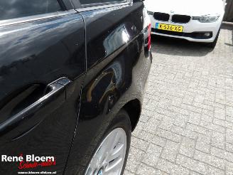 BMW 3-serie 318i Touring picture 7