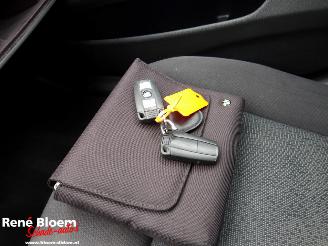 BMW 3-serie 318i Touring picture 19