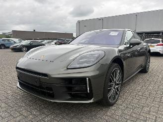 Unfallwagen Porsche Panamera 4 E-Hybrid Full Option Rechtslenker 2026/7